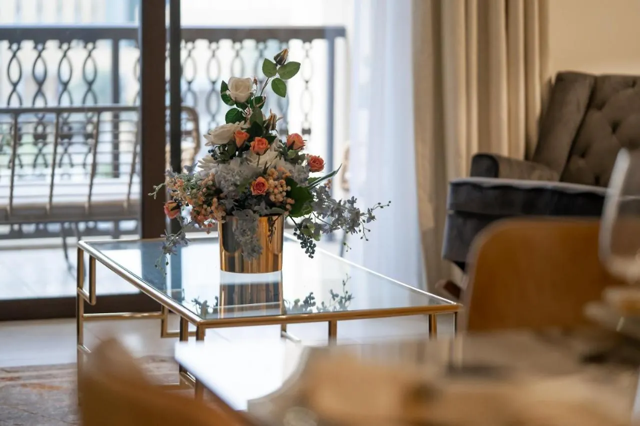 Durrani Homes - Glam Living Besides Dubai Mall- 2Br With Study Third Room Converted